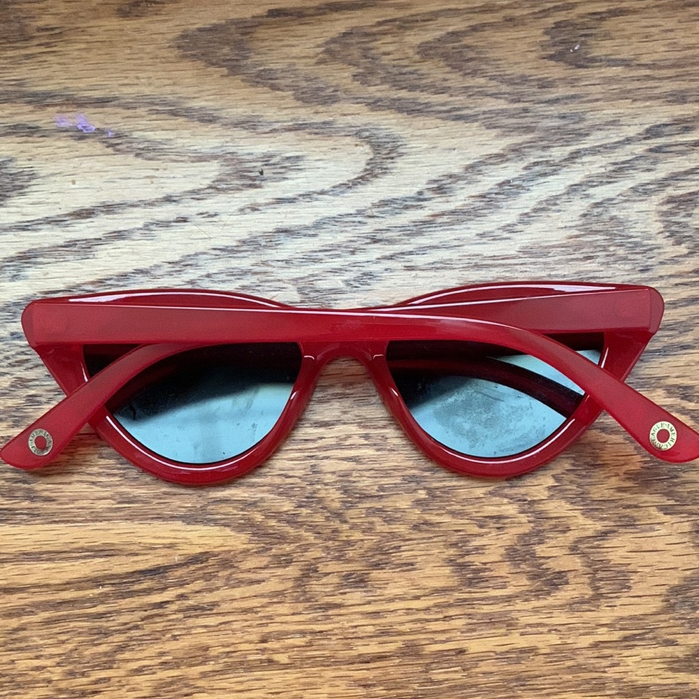American Eagle Red Cat Eye Sunglasses - Picture 3 of 4